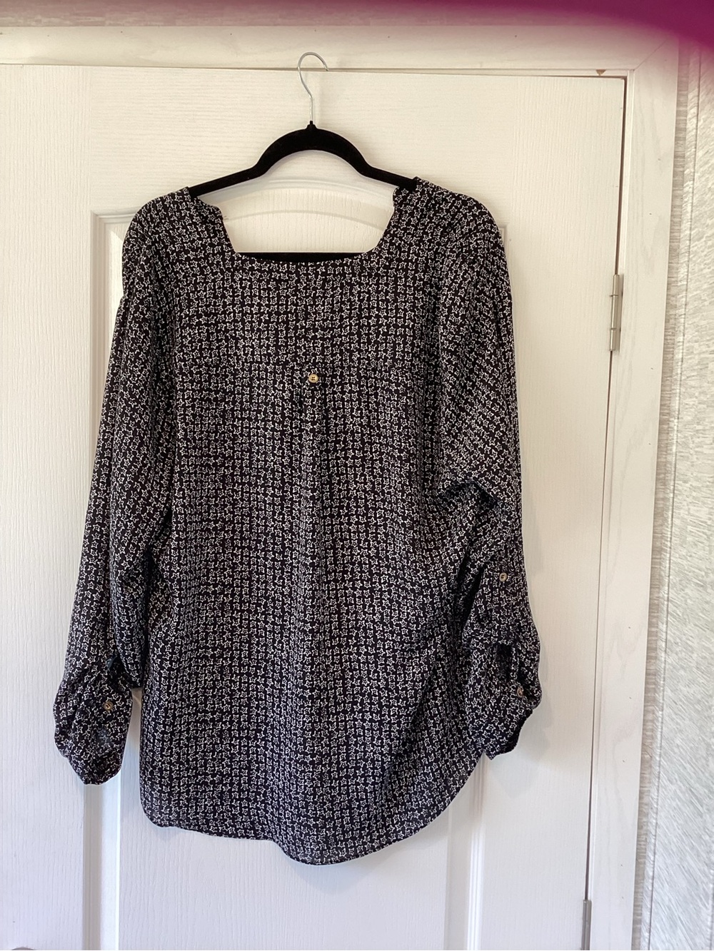 Zac & Rachel Black and White Patterned Henley Blouse XL EUC - Picture 4 of 5